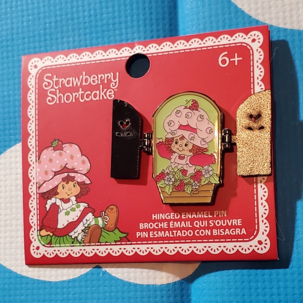 Loungefly Strawberry Shortcake Window Enamel Pin NEW